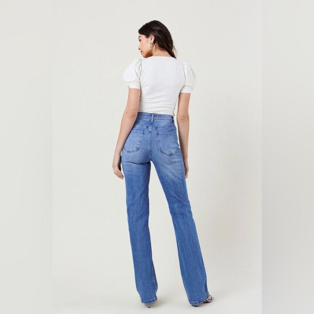 Vibrant MIU Medium Wash High Waisted Straight leg jeans - Picture 2 of 6
